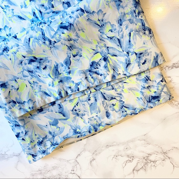 Lovers + Friends Willow Pants Abstract Floral - Picture 6 of 10